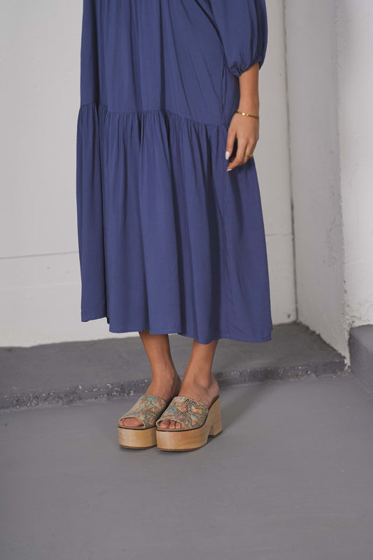 Zueco bajo de madera