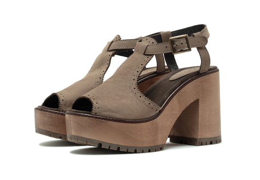 Sandal with wooden heel