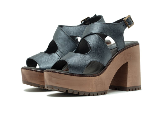 Strappy sandals with wooden heels