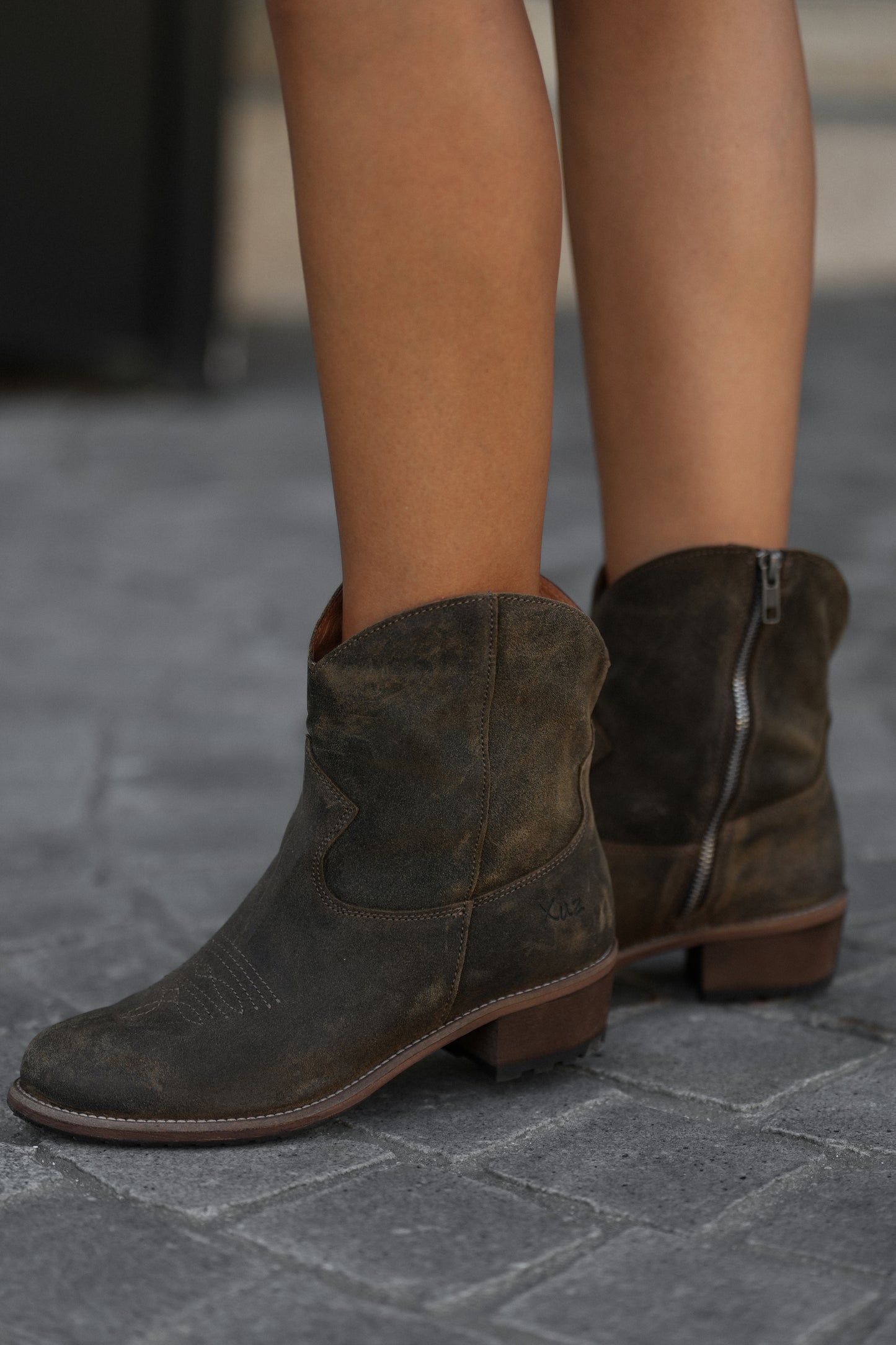 Braune Lederstiefel
