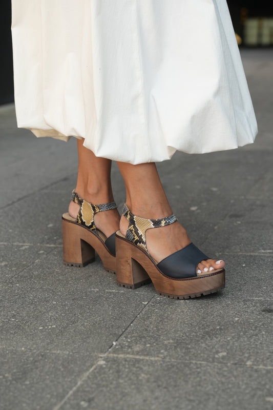 Sandal with wooden heel
