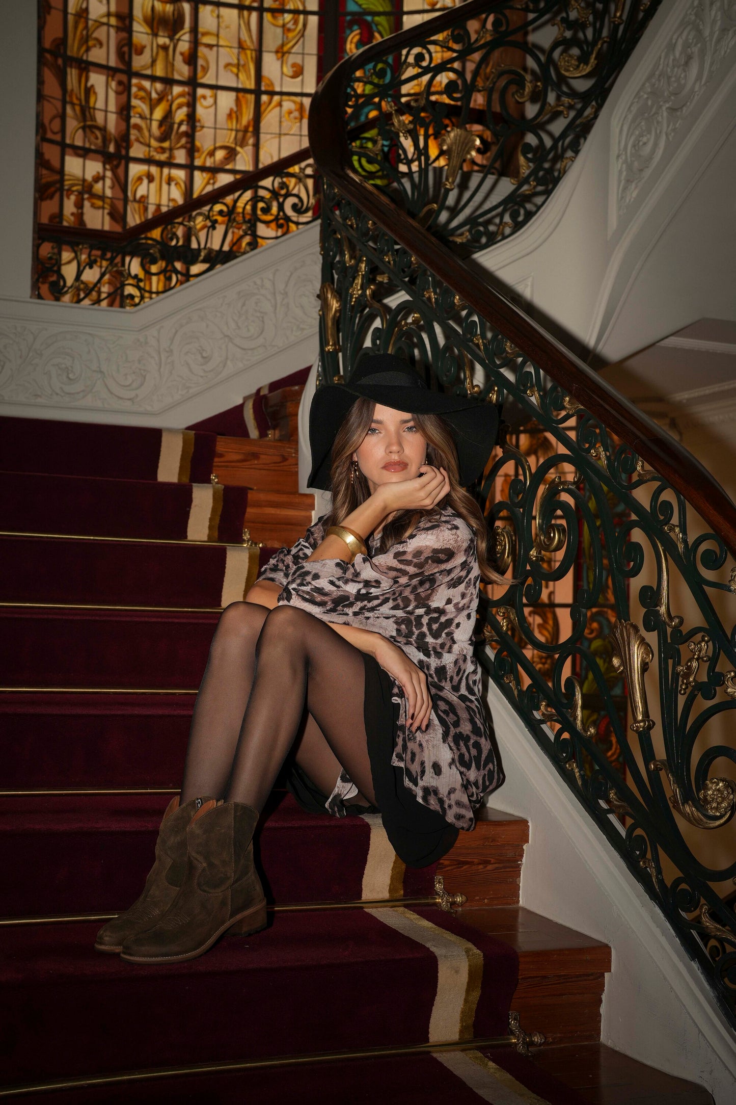 Botas em pele castanho