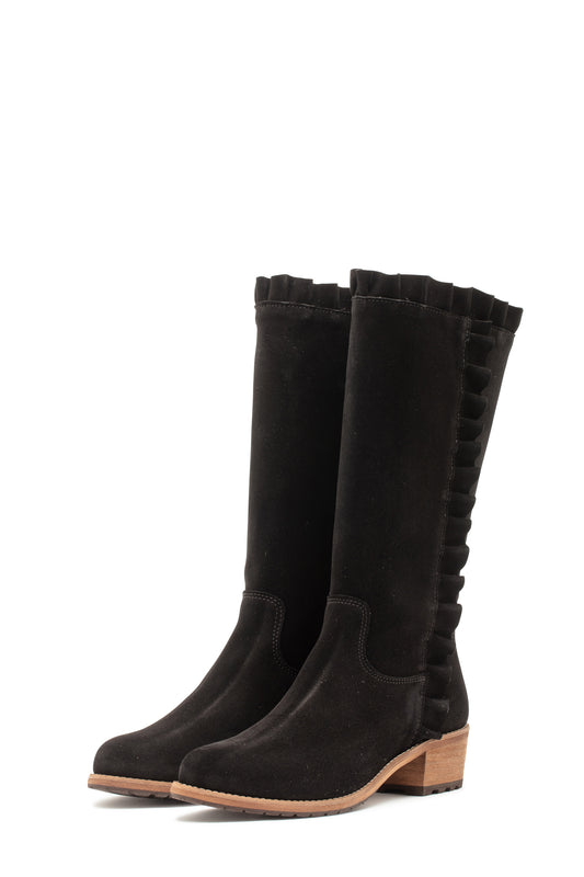 High boots with frill