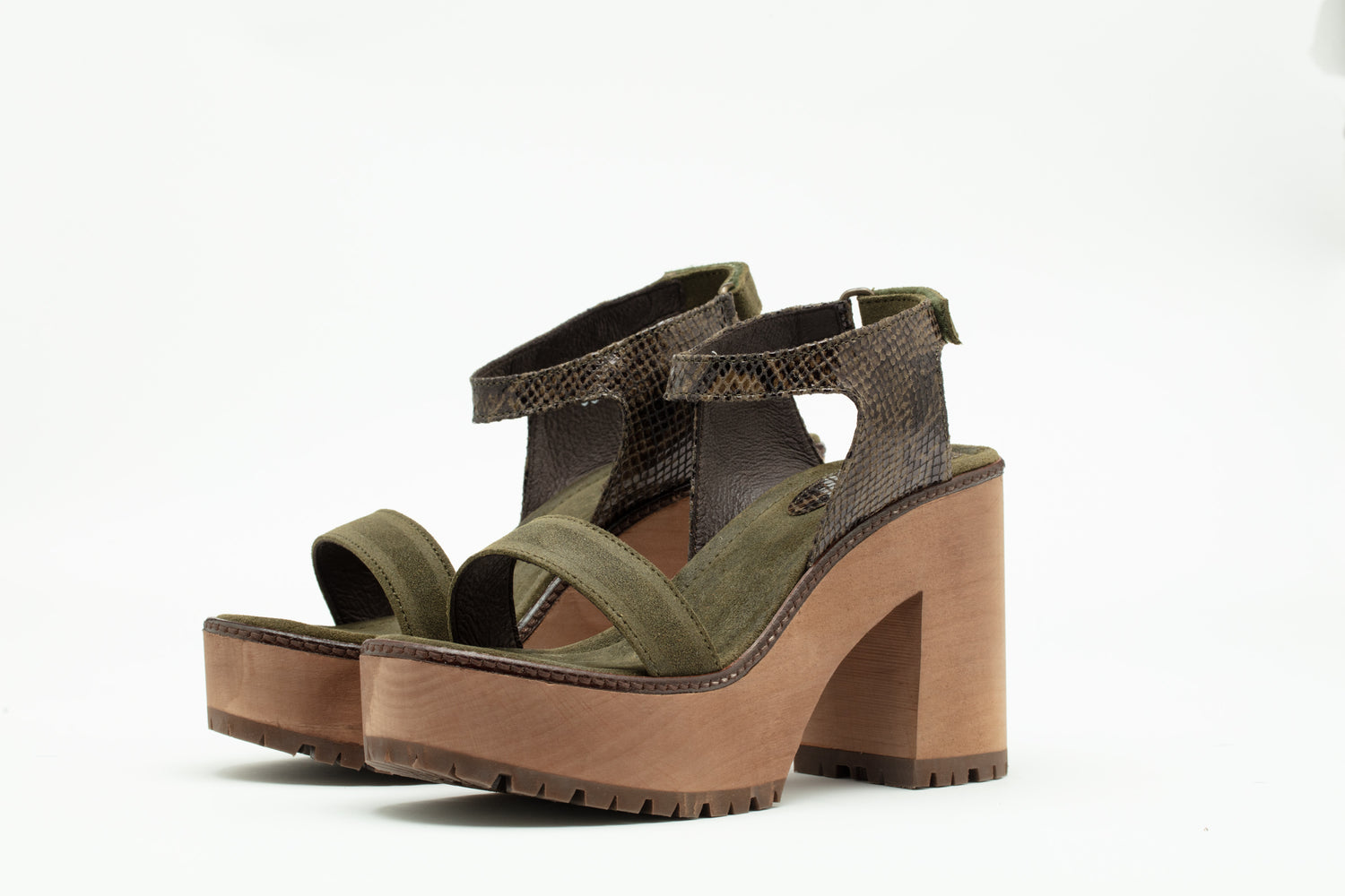 Sandal with wooden heel